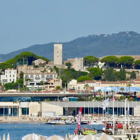Brand New 2 Bedroom Forville - Wi Fi * Cannes