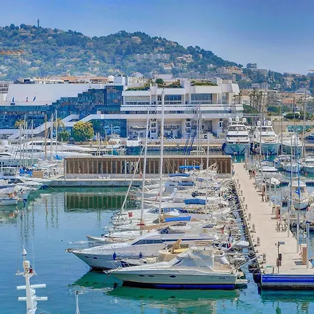 Brand New 2 Bedroom Forville - Wi Fi Apartment Cannes